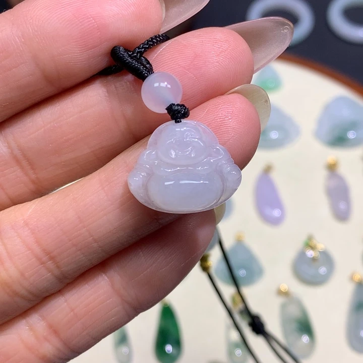 翡翠未镶嵌颈饰佛公