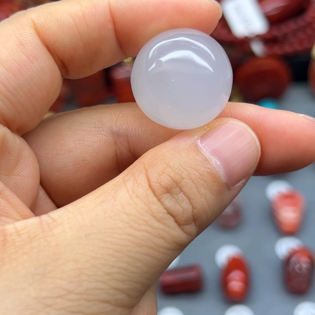 胖****南红玛瑙未镶嵌配饰