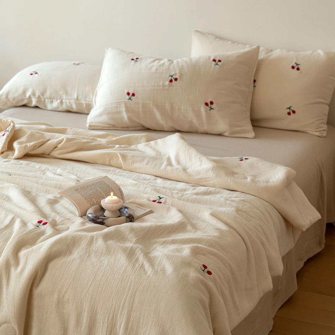 双层纱空调被丨夏凉被四件套纯棉裸睡简约樱桃刺绣夏季可机洗床品