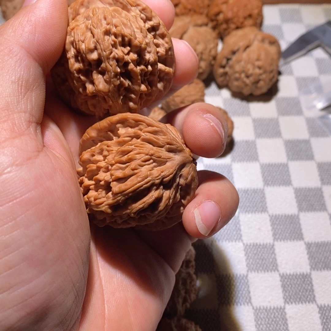 不***困手串文玩核桃楼子