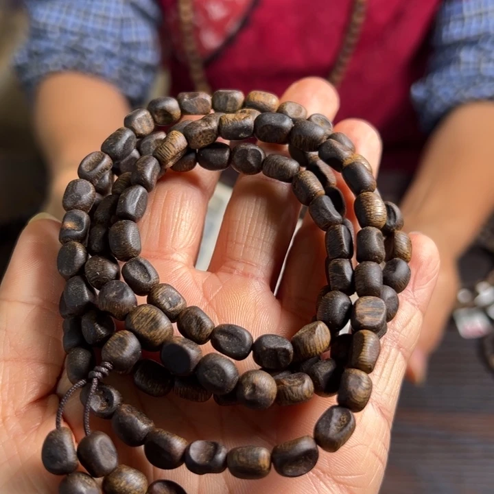 沉香手串红土乌身沉水19克卡6多样性多一条