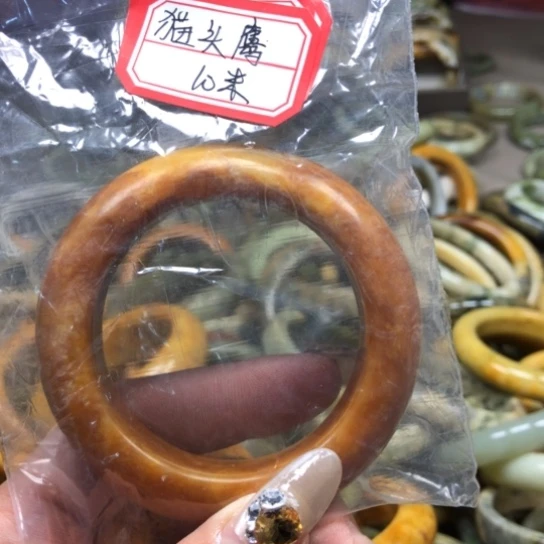 未镶嵌蛇纹石玉手镯?****?