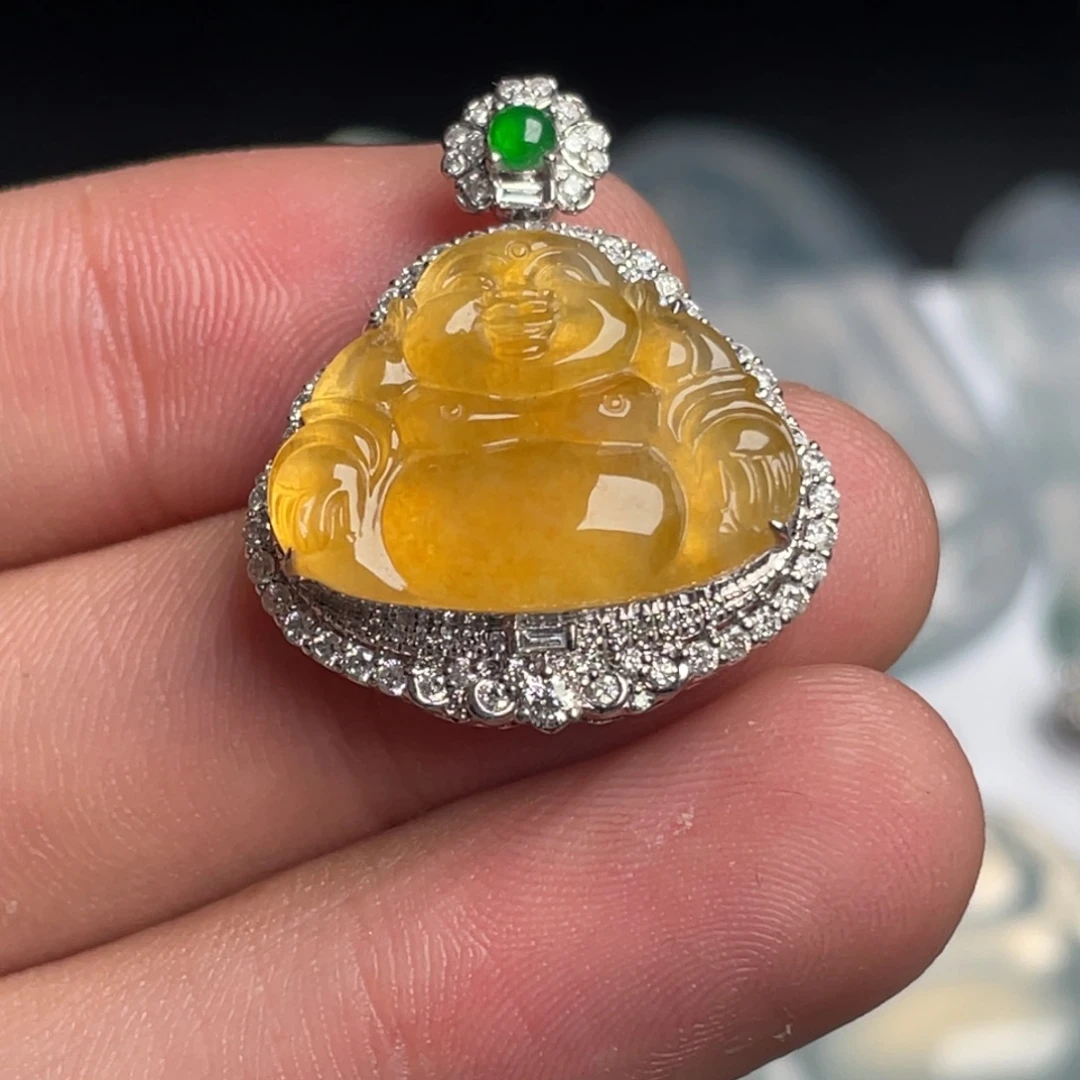 翡翠18K金镶嵌颈饰