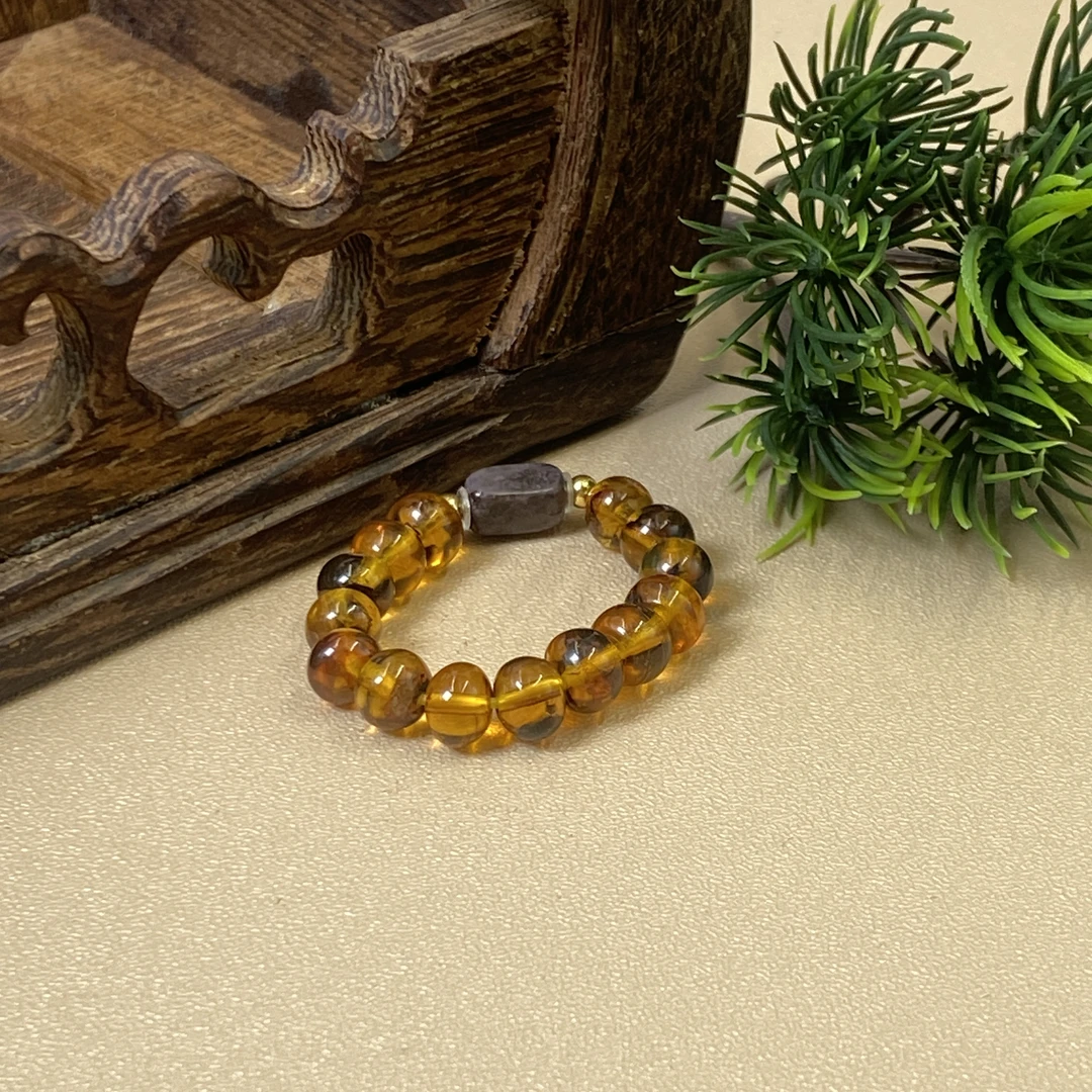 【央网专属】抚顺药珀舒俱来戒圈B161-22多样性发其一