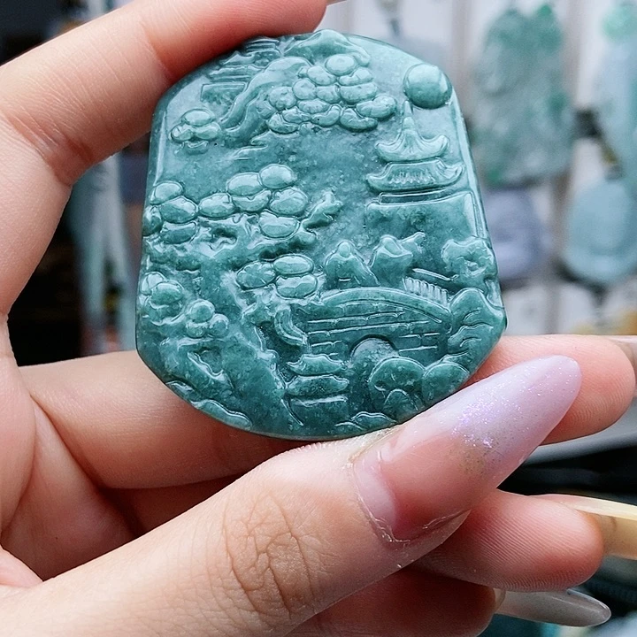 翡翠未镶嵌颈饰翡翠