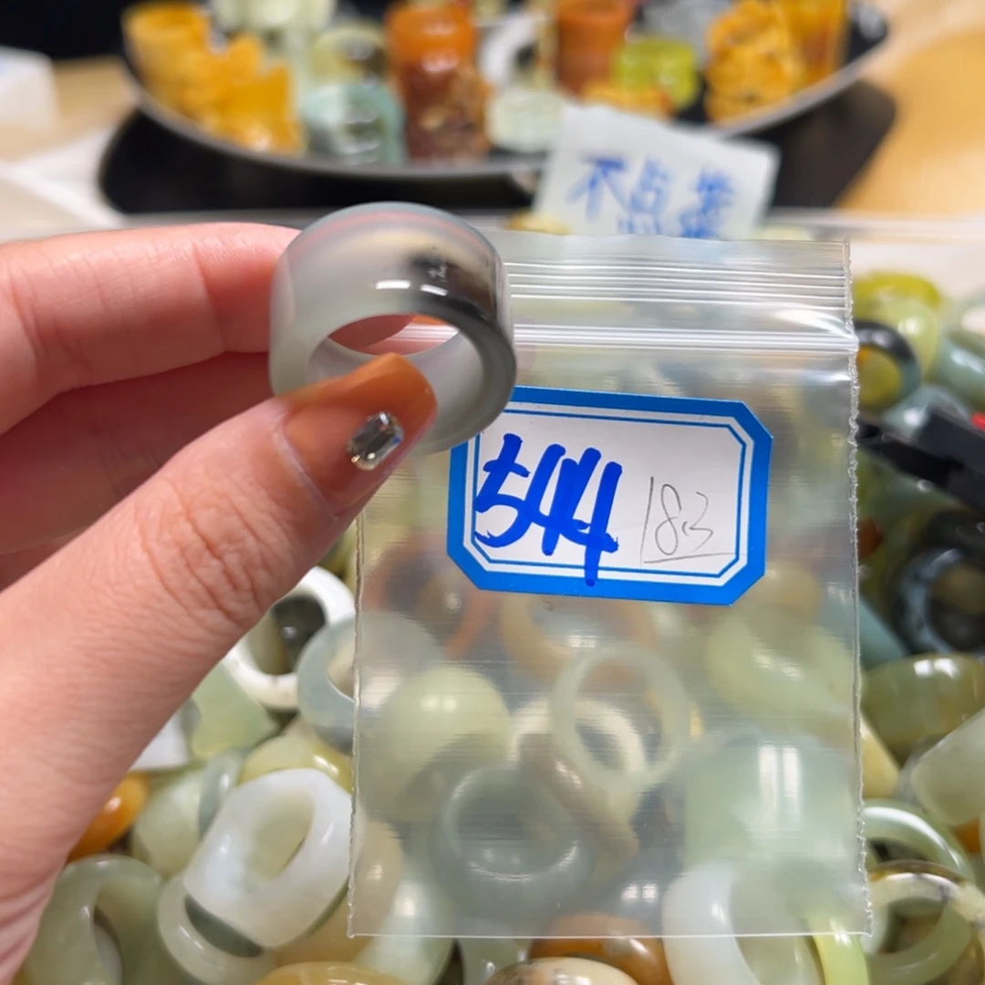 j***e蛇纹石玉未镶嵌戒指