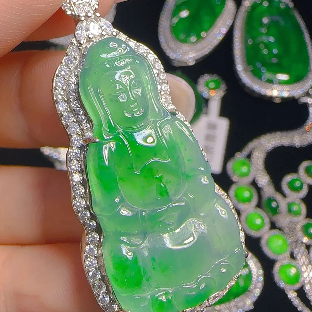 翡翠吊坠(赠链)银S925镶嵌