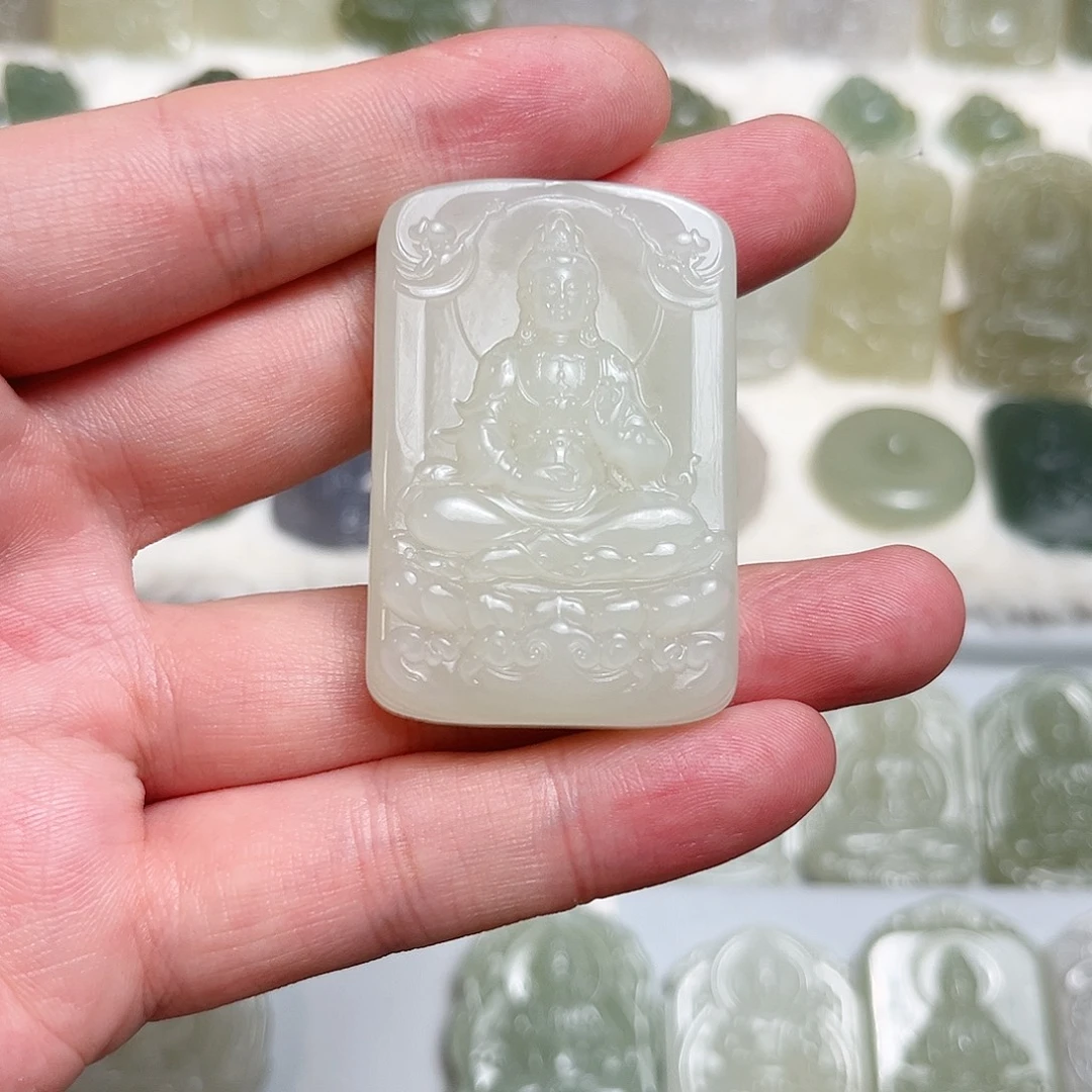 颈饰未镶嵌和田玉