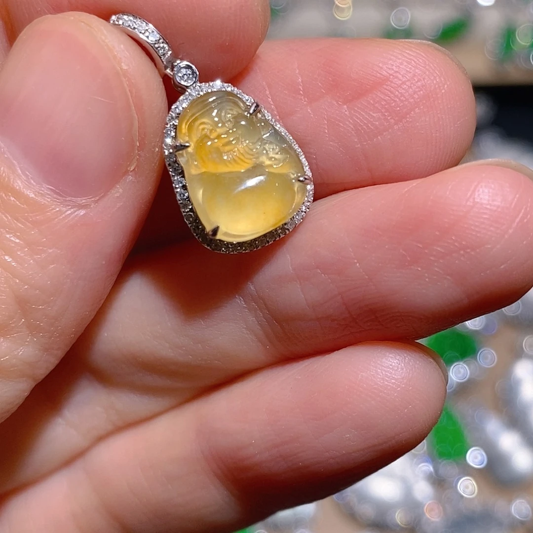 翡翠18K金镶嵌颈饰