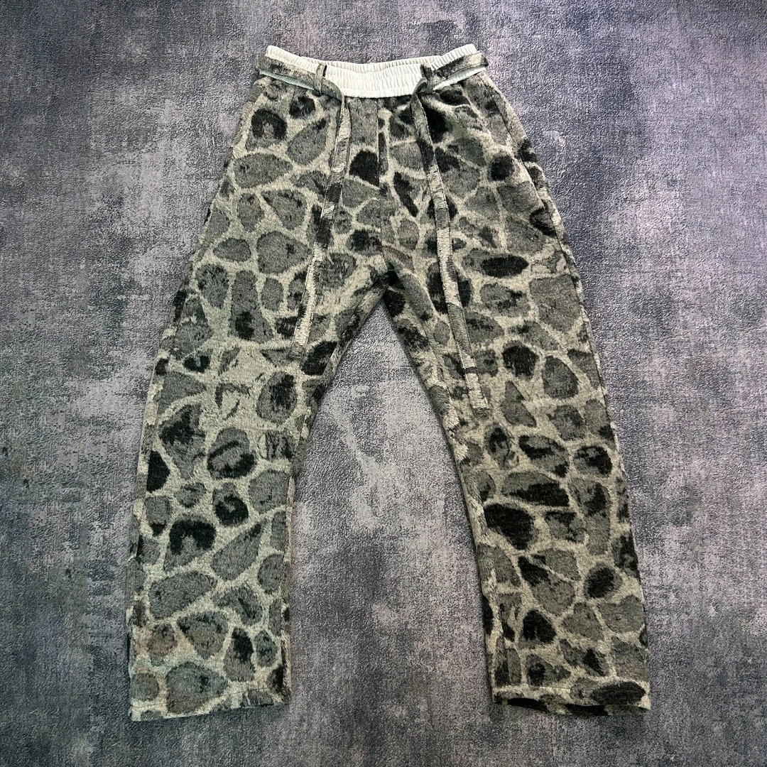 黑洞之眼 《火山灰豹》羊毛混纺火山灰低调豹纹弯刀裤型重磅柔软！