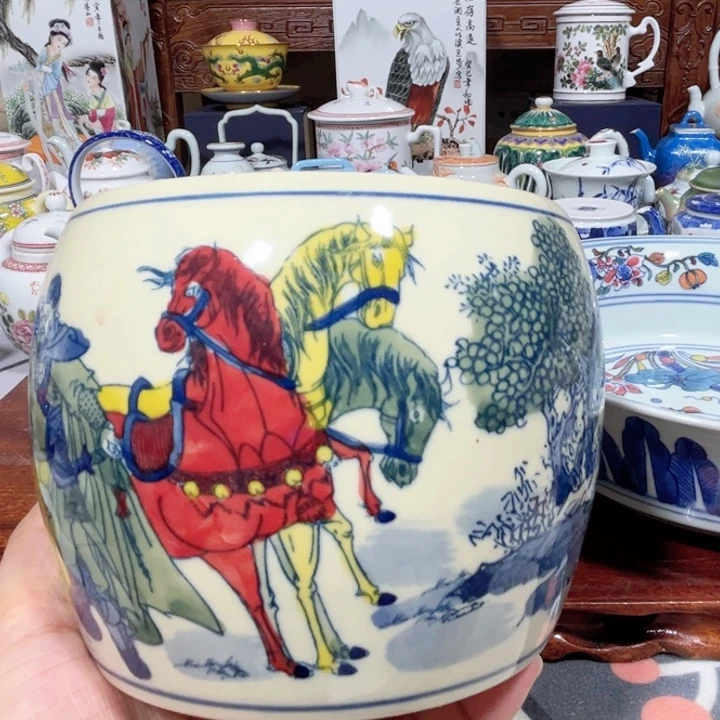 景德镇陶瓷艺术展在上海举办