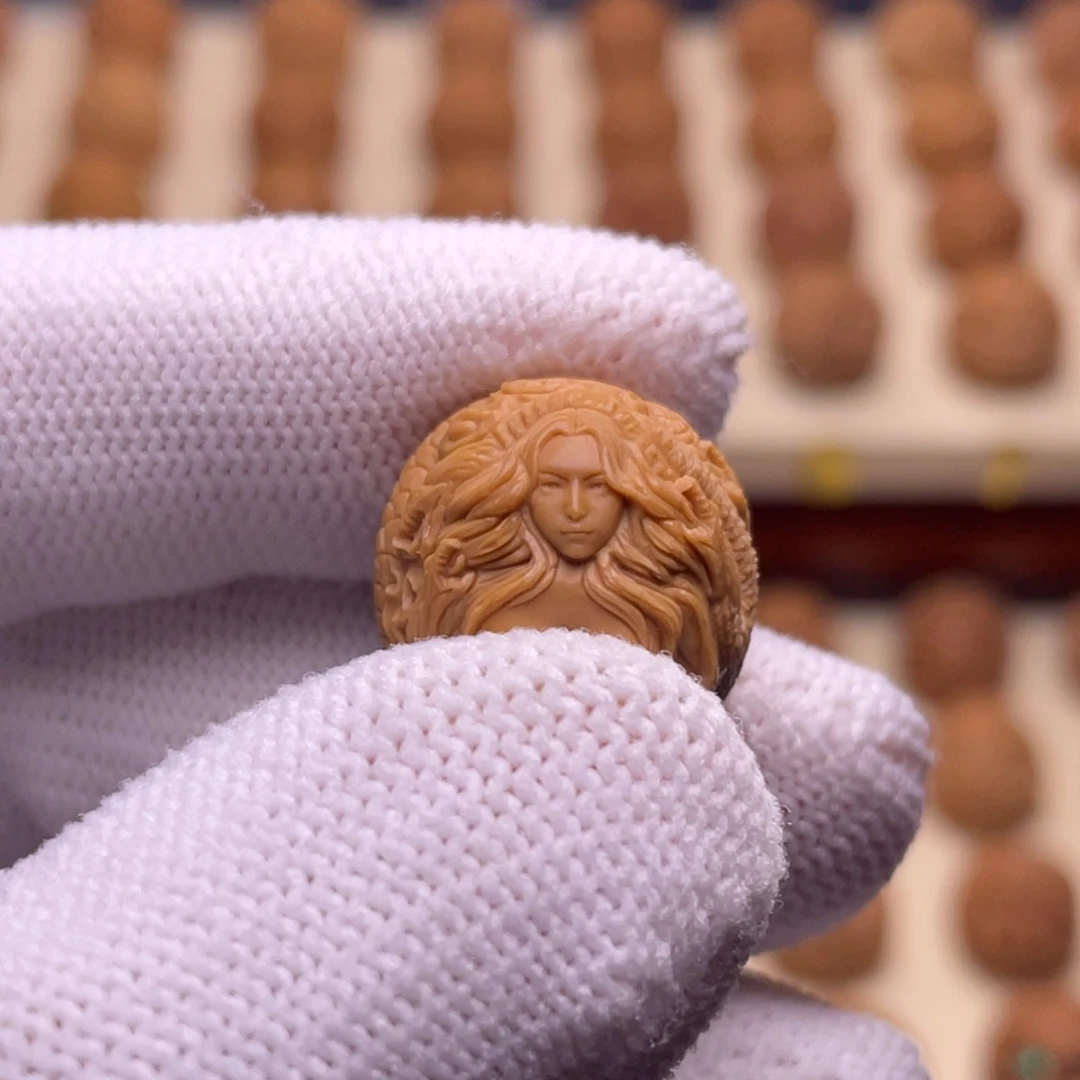 猴头核桃吊坠美杜莎➕通体银管