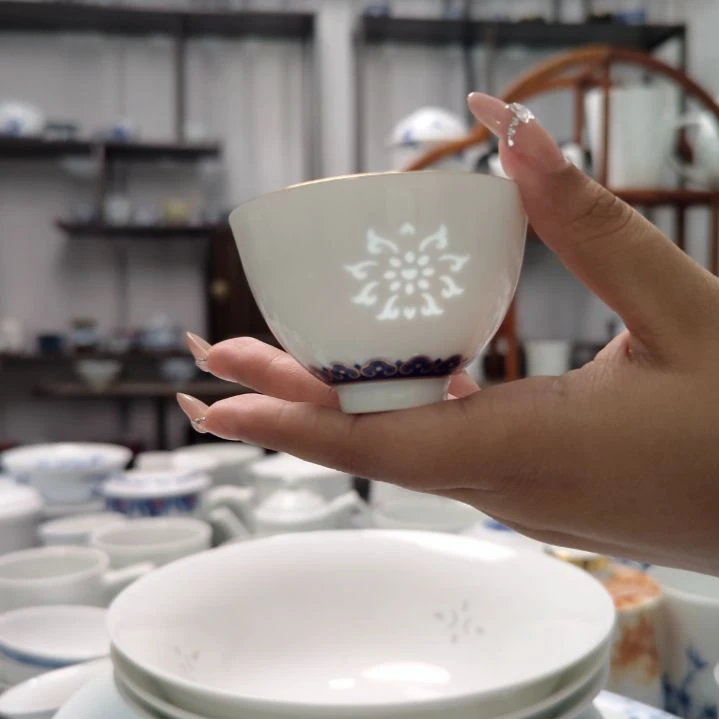 瓷鸿运连连小杯两只装