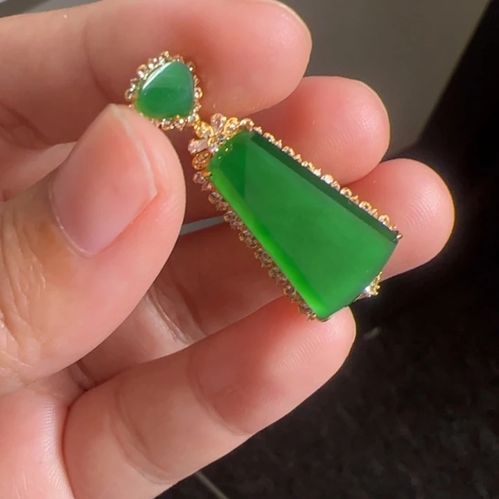 翡翠18K金镶嵌吊坠(不含链)