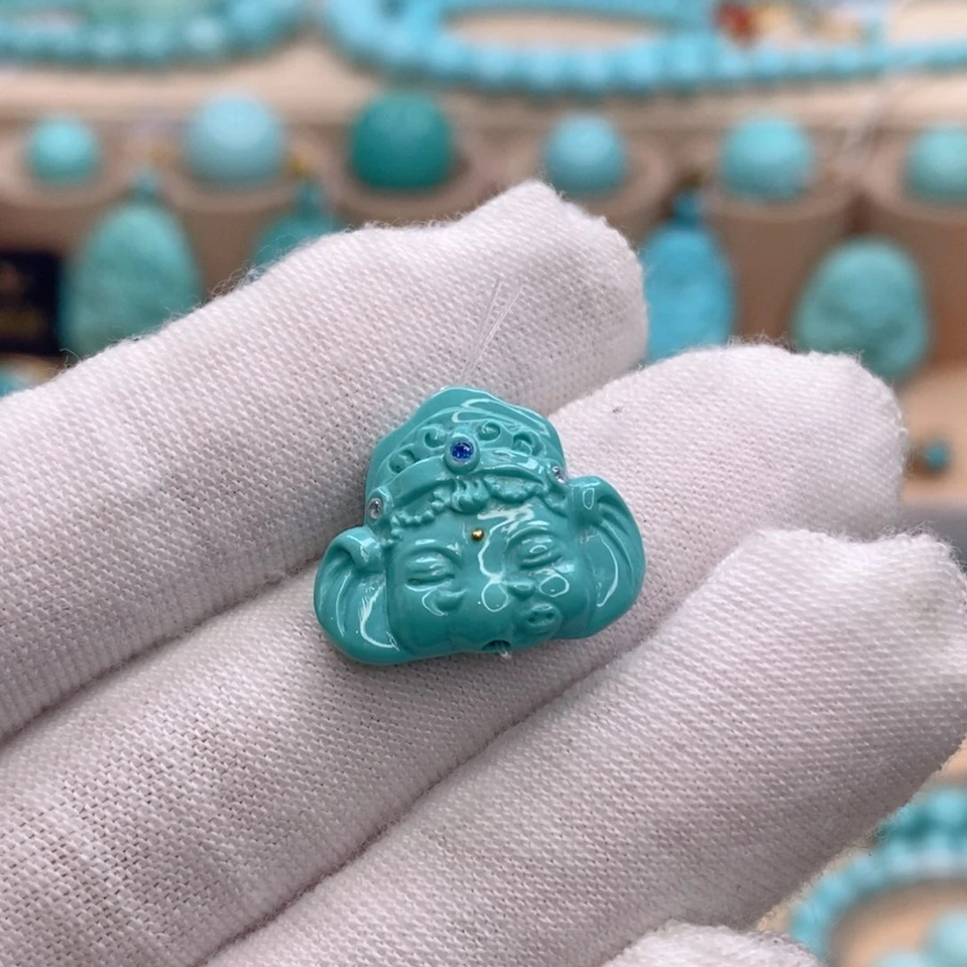 绿松石未镶嵌珠宝奇石