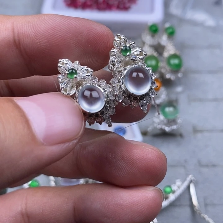 定制翡翠未镶嵌高冰玻7mm