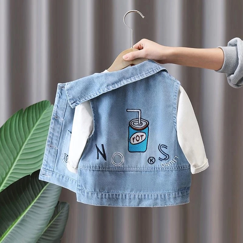 儿童牛仔马甲春秋装2025新款洋气外穿无袖背心男童时髦春季坎肩春
