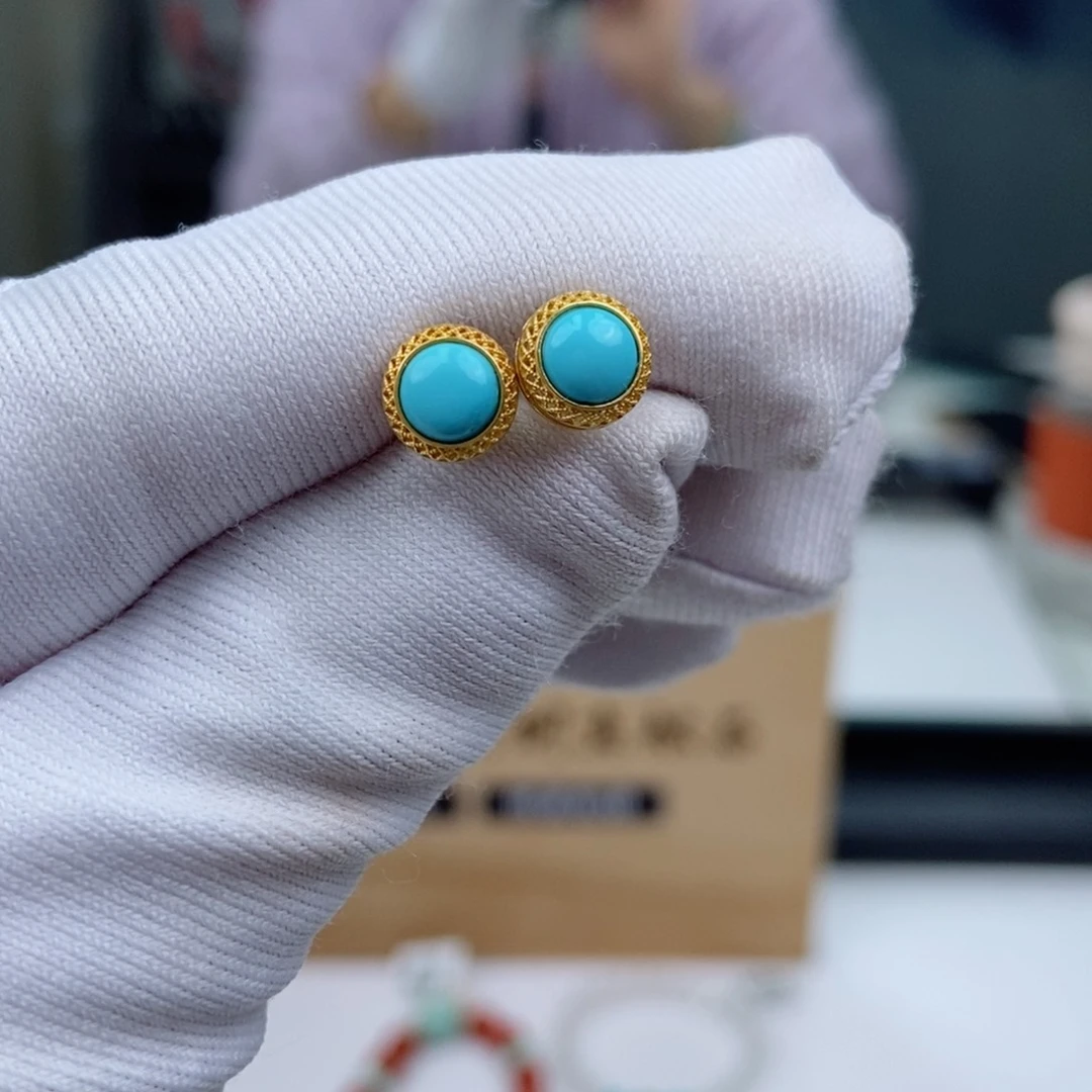 18K金镶嵌绿松石珠宝奇石