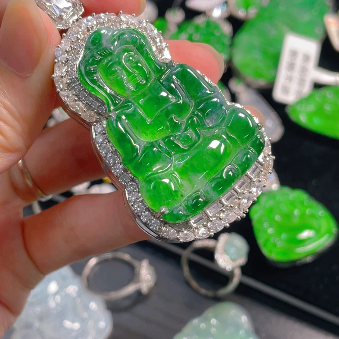 吊坠(不含链)未镶嵌翡翠