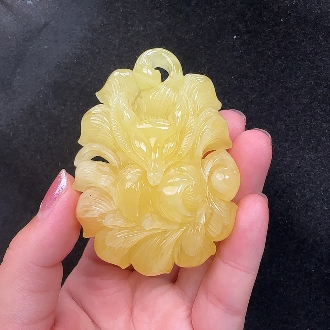 蜜蜡未镶嵌珠宝奇石