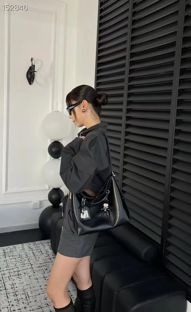 【Q-xyy服饰】优雅风单肩包百搭潮流秋冬简约包包 83962