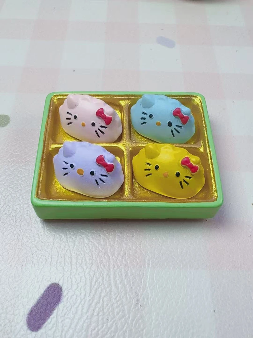 【自选3个】hello Kitty系列冰箱贴(随机送一个冰箱贴）