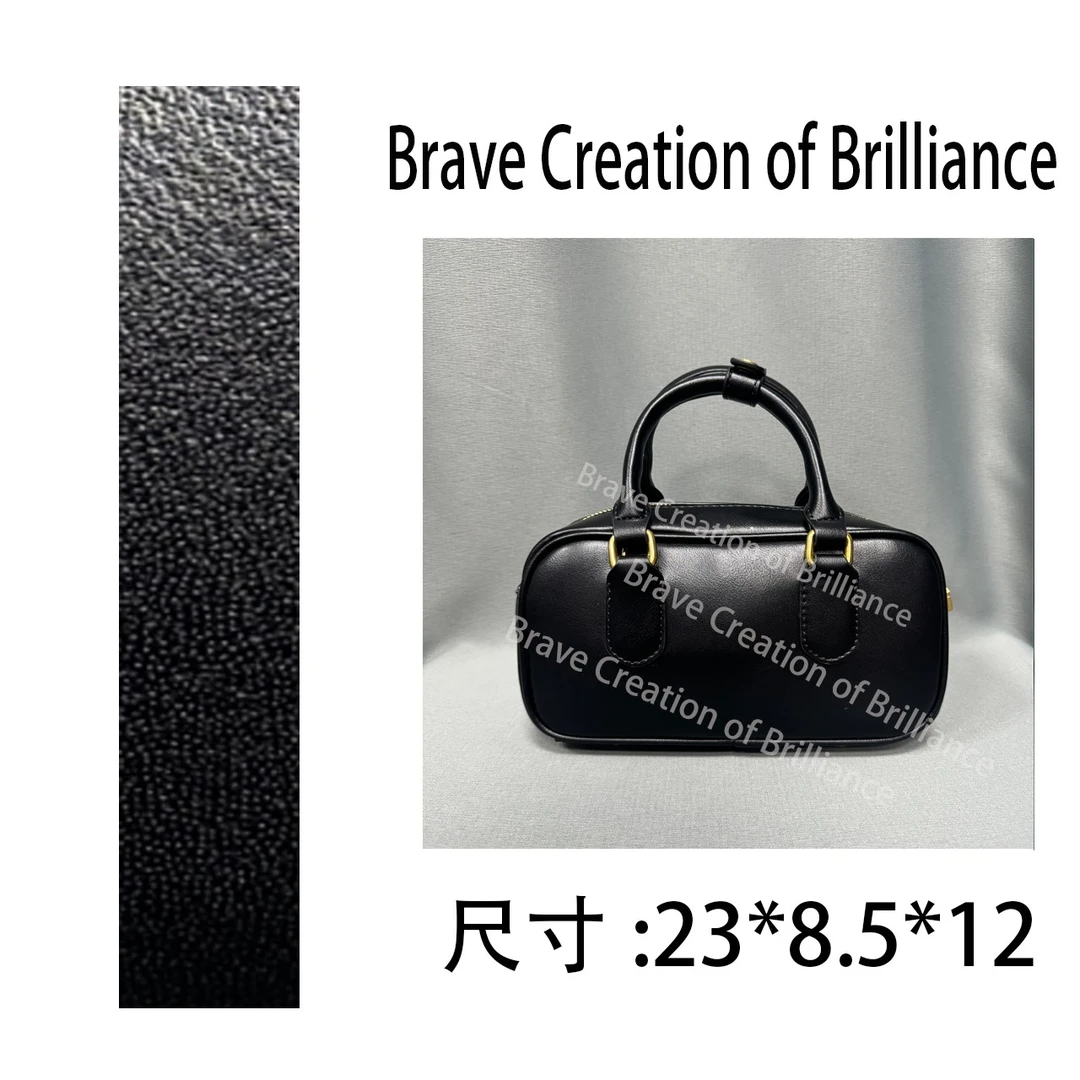 【HH284】2025年新款大容量光板黑色保龄球