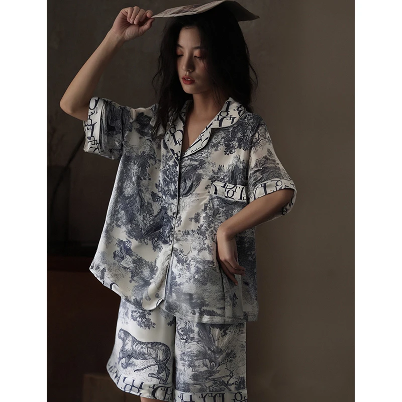 夏季冰丝新款睡衣女款开衫短袖短裤凉感轻奢国风款柔软家居服套装