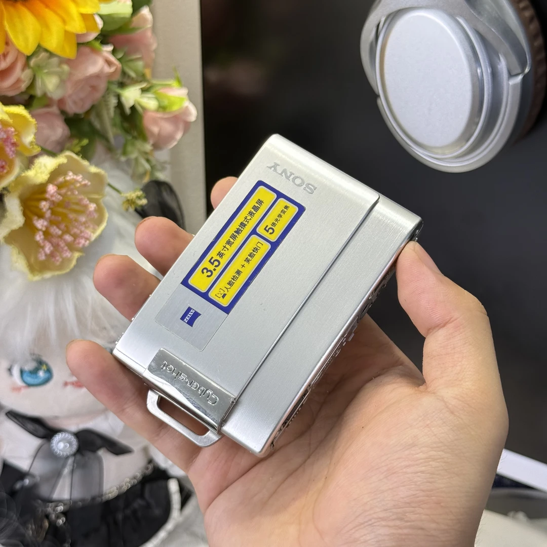 9新 Sony/索尼 索尼t200色彩感好胶片感复古感带配件屏幕小瑕疵