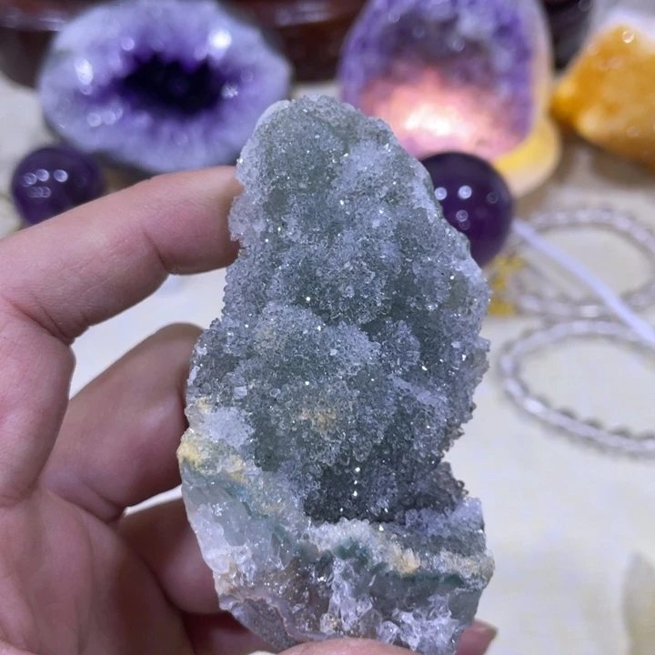 紫晶水晶摆件未镶嵌快*?