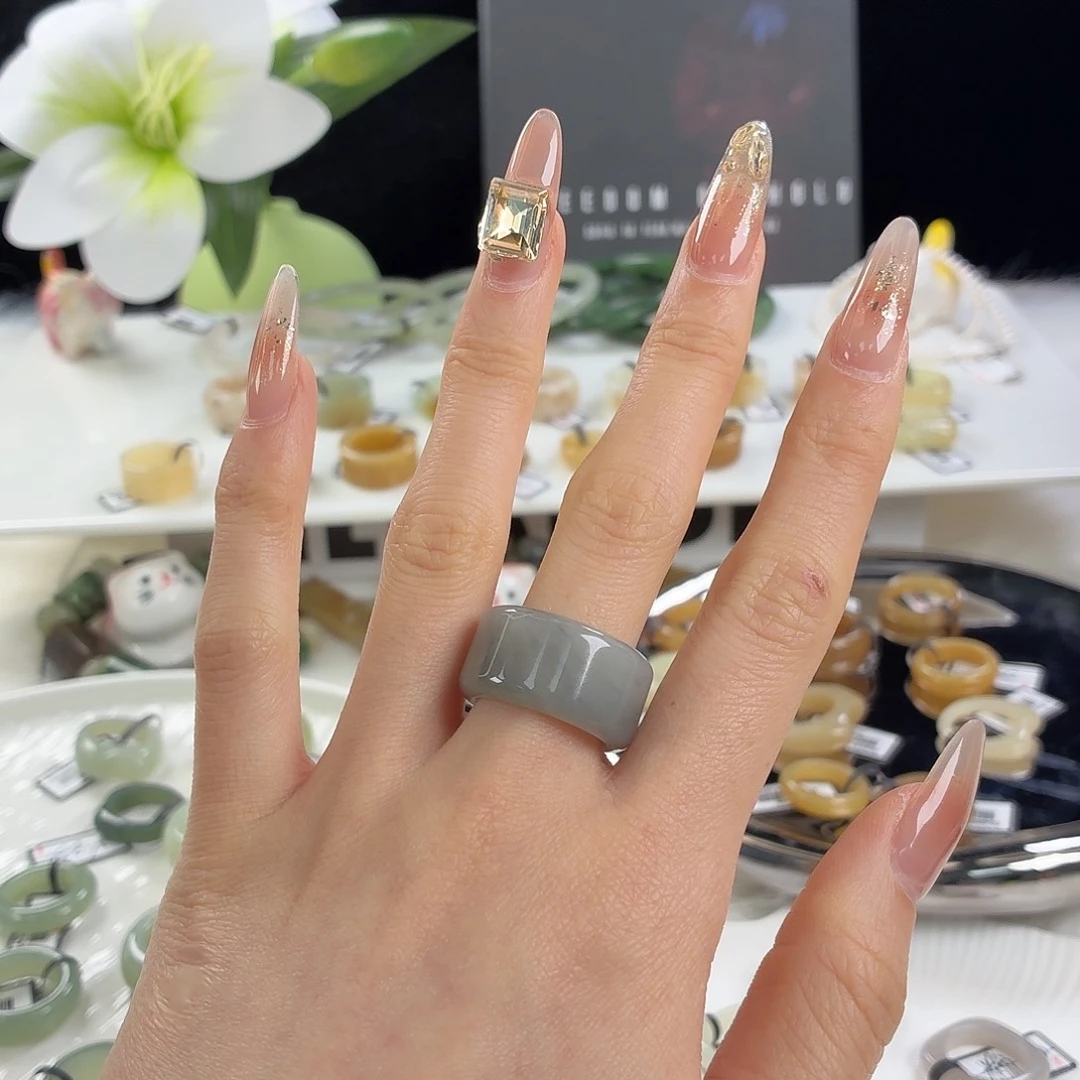 和田玉未镶嵌戒指j39青花圆切16.7