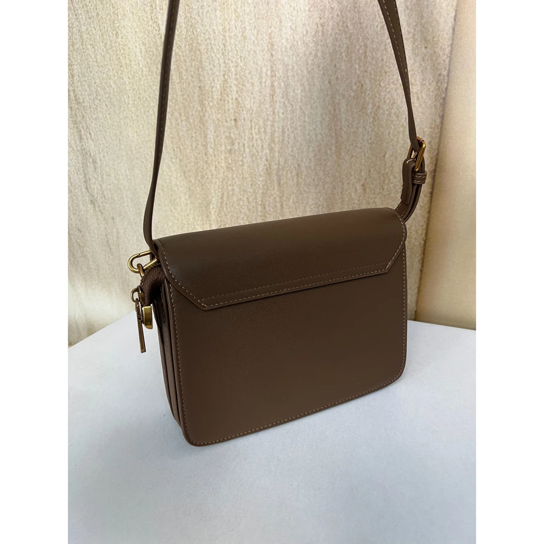 TOLEX2025新款手工女包豆腐休闲时尚百搭棕色