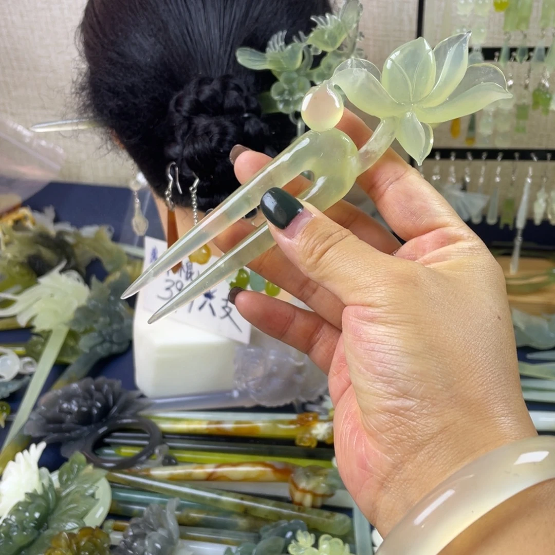 蛇纹石玉未镶嵌发饰