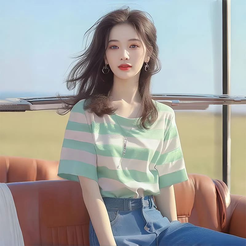 绿色条纹短袖多巴胺T恤女冷淡系高级感独特别致上衣2025新款夏季