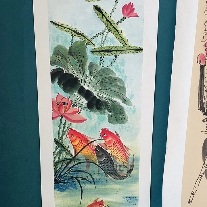国画四尺对开手绘荷花鲤鱼