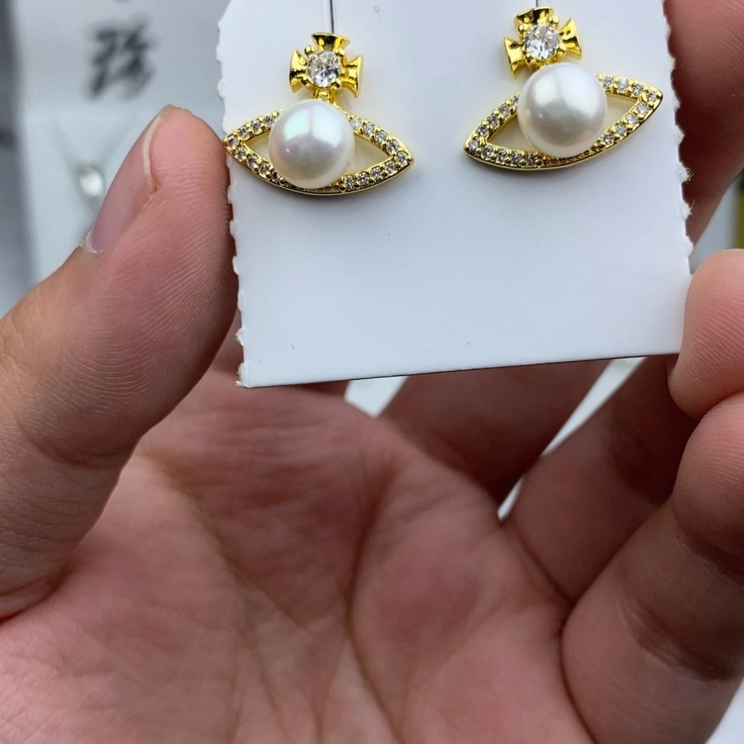 耳饰淡水珍珠未镶嵌