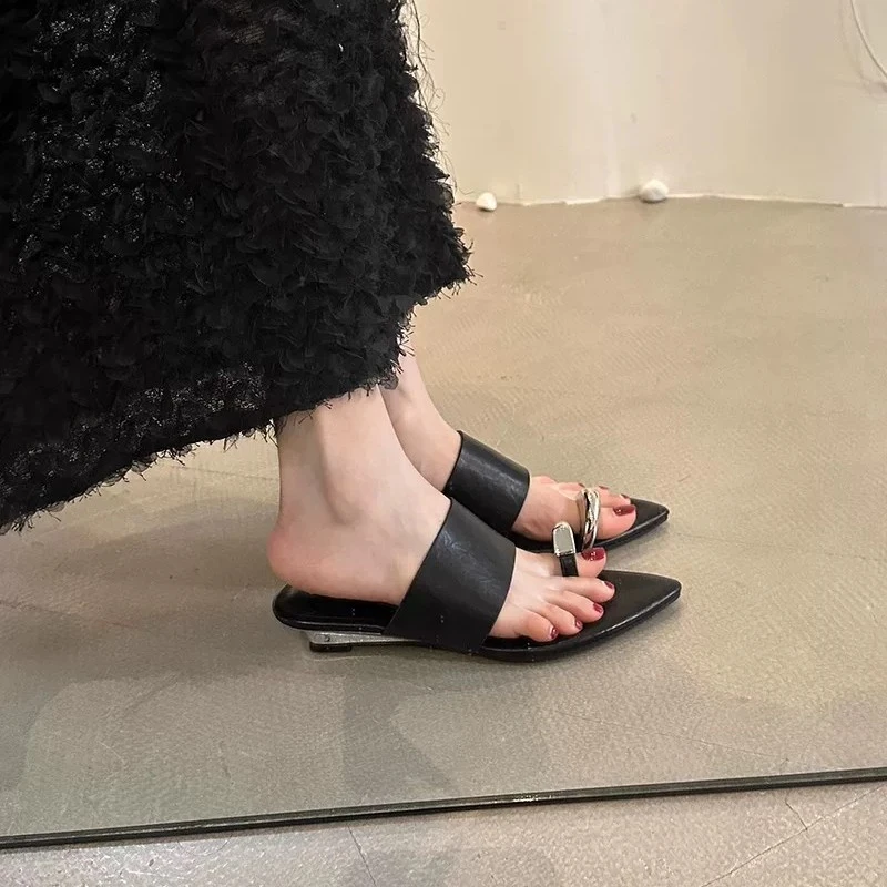 法式尖头小众套趾女夏季外穿复古金属扣拖鞋9101-10
