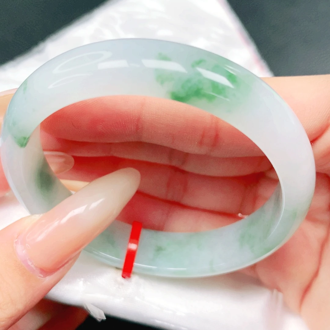 翡翠未镶嵌手镯53