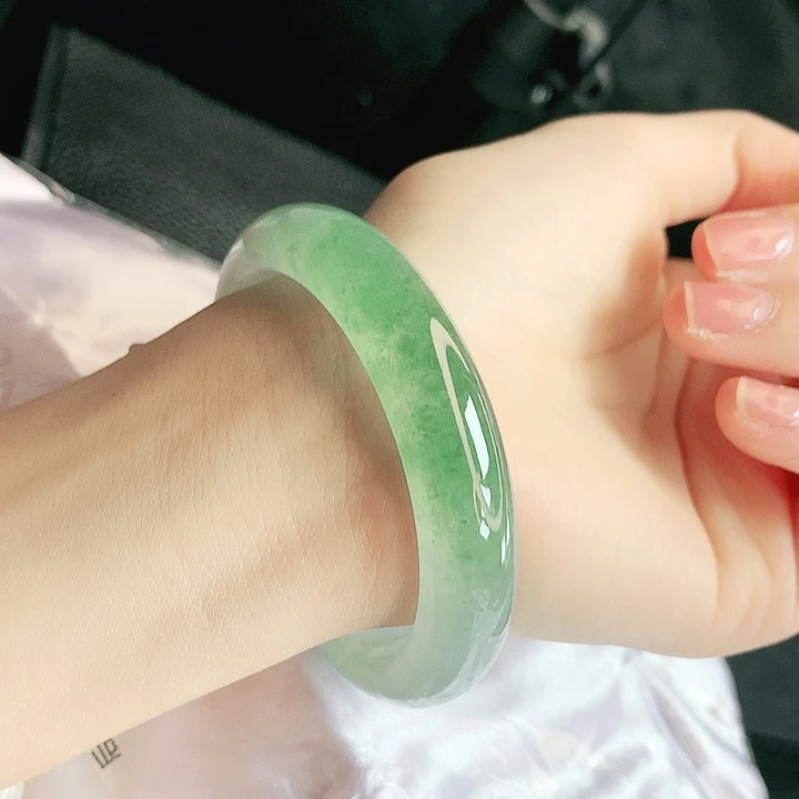 翡翠未镶嵌手镯缅甸天然a货翡翠手镯