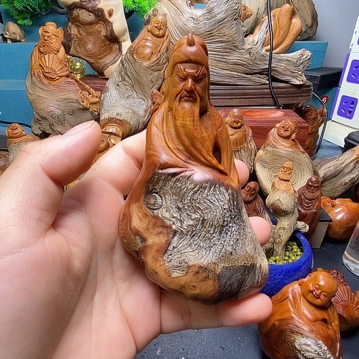 乐***遥柏木（崖柏）88888888888888