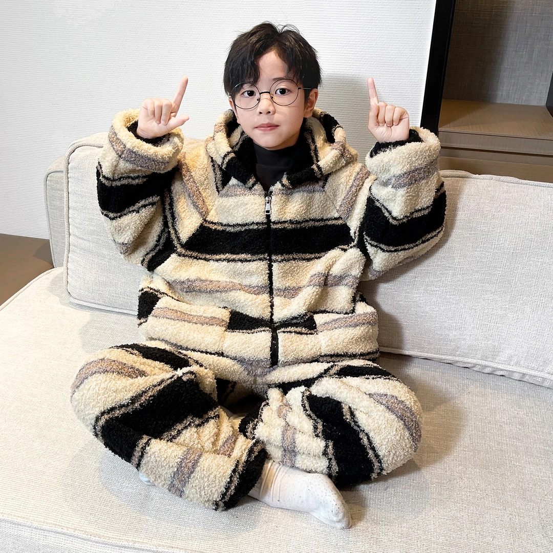 男童冬季珊瑚绒睡衣青少年2025新款大童秋冬款儿童加绒加厚家居服