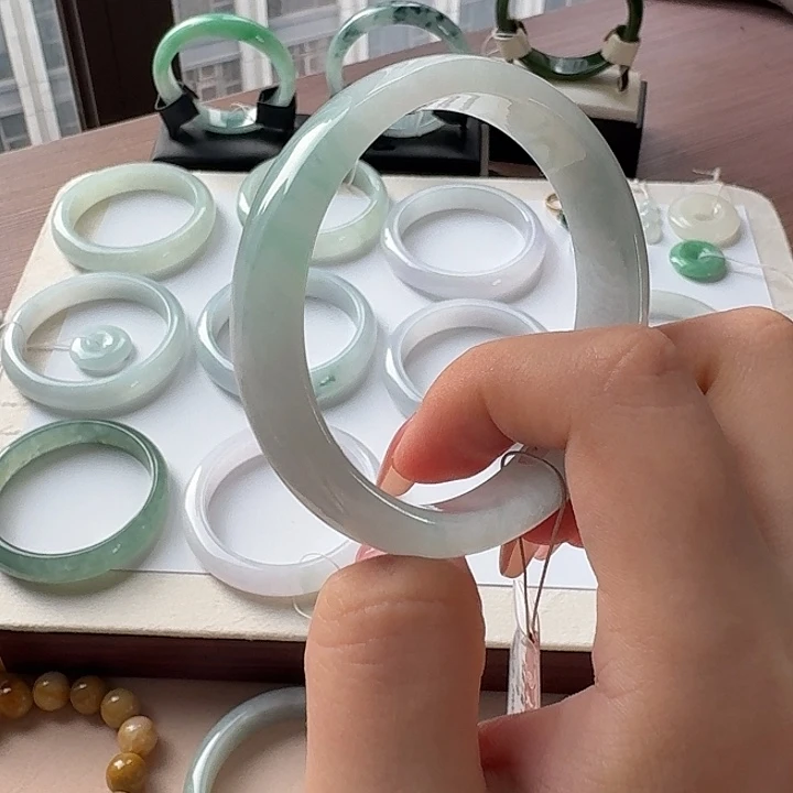 翡翠未镶嵌手镯（序号11）点菜看细节