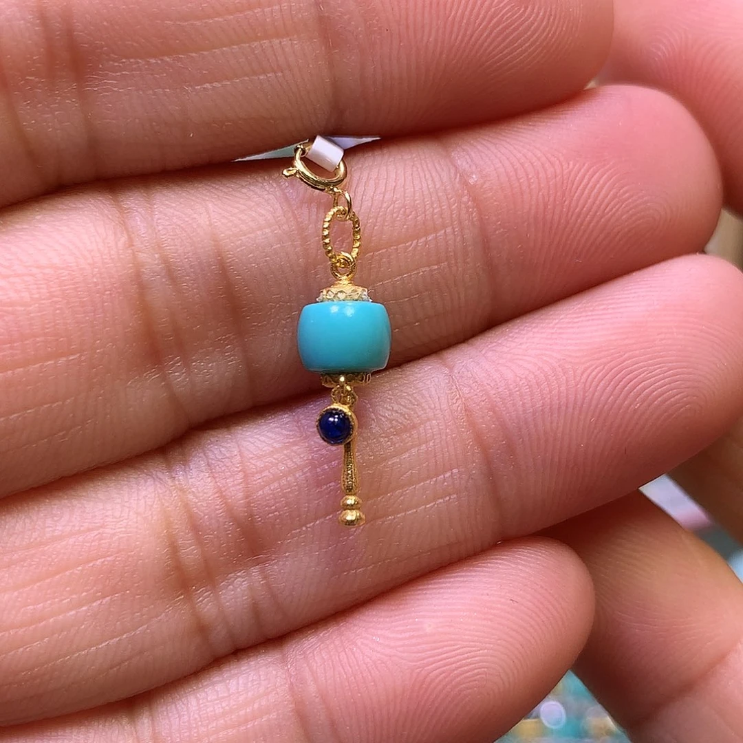 绿松石18K金镶嵌挂件