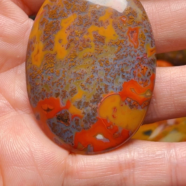 玛瑙/玉髓战国红玛瑙挂件未镶嵌维*