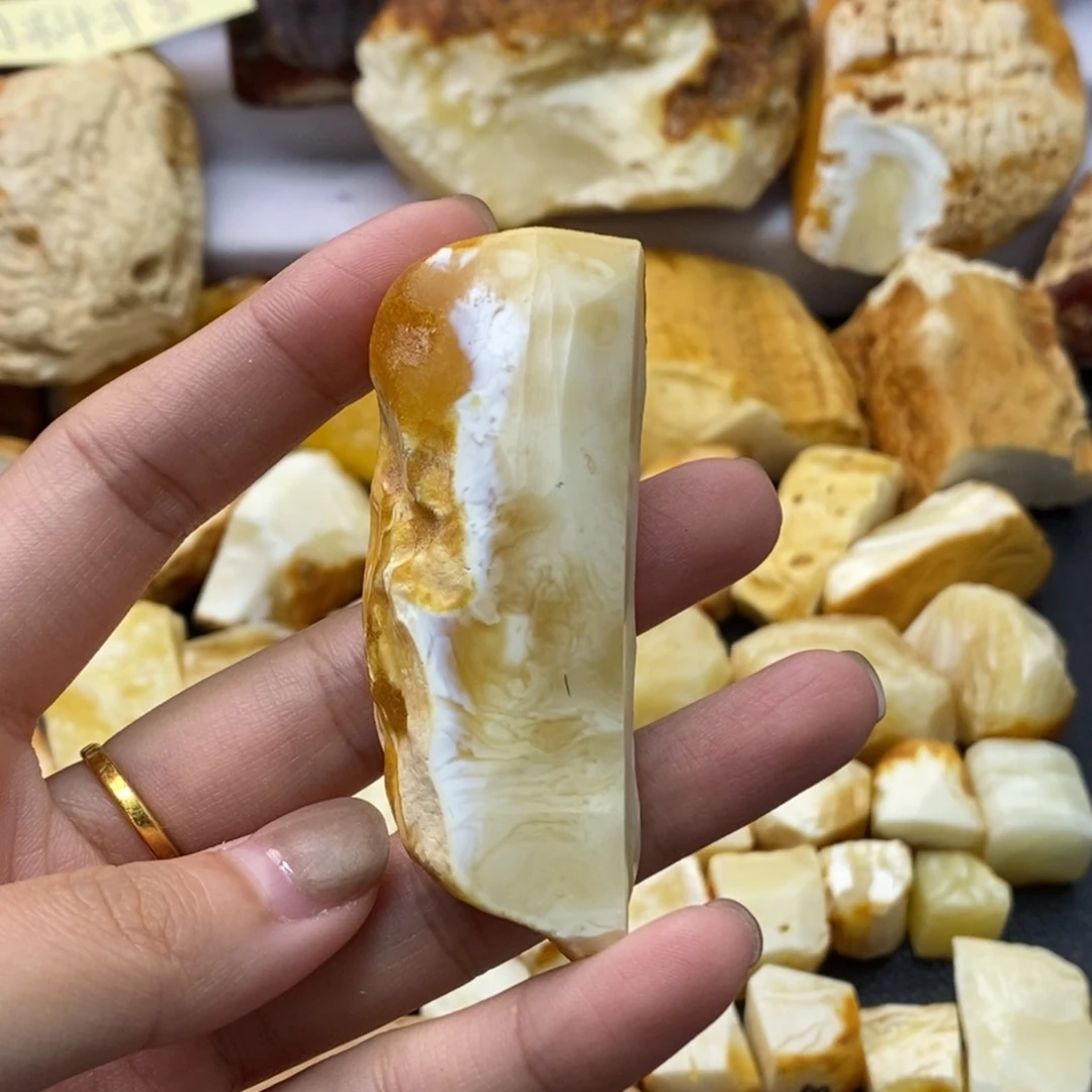 定制琥珀未镶嵌蜜蜡