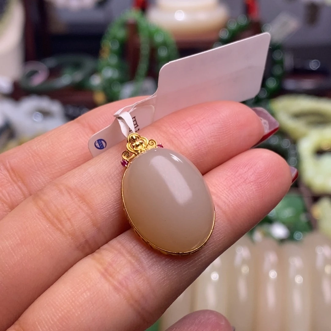 和田玉孤品补贴红粉金镶蛋面未镶嵌