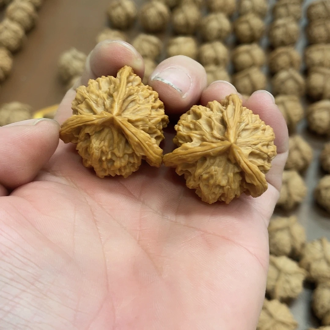 吊坠文玩核桃文玩核桃一物一图