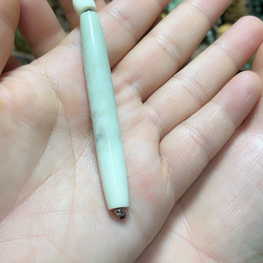 【闪购商品】未镶嵌岫岩河磨玉（透闪石质玉）把件(****E