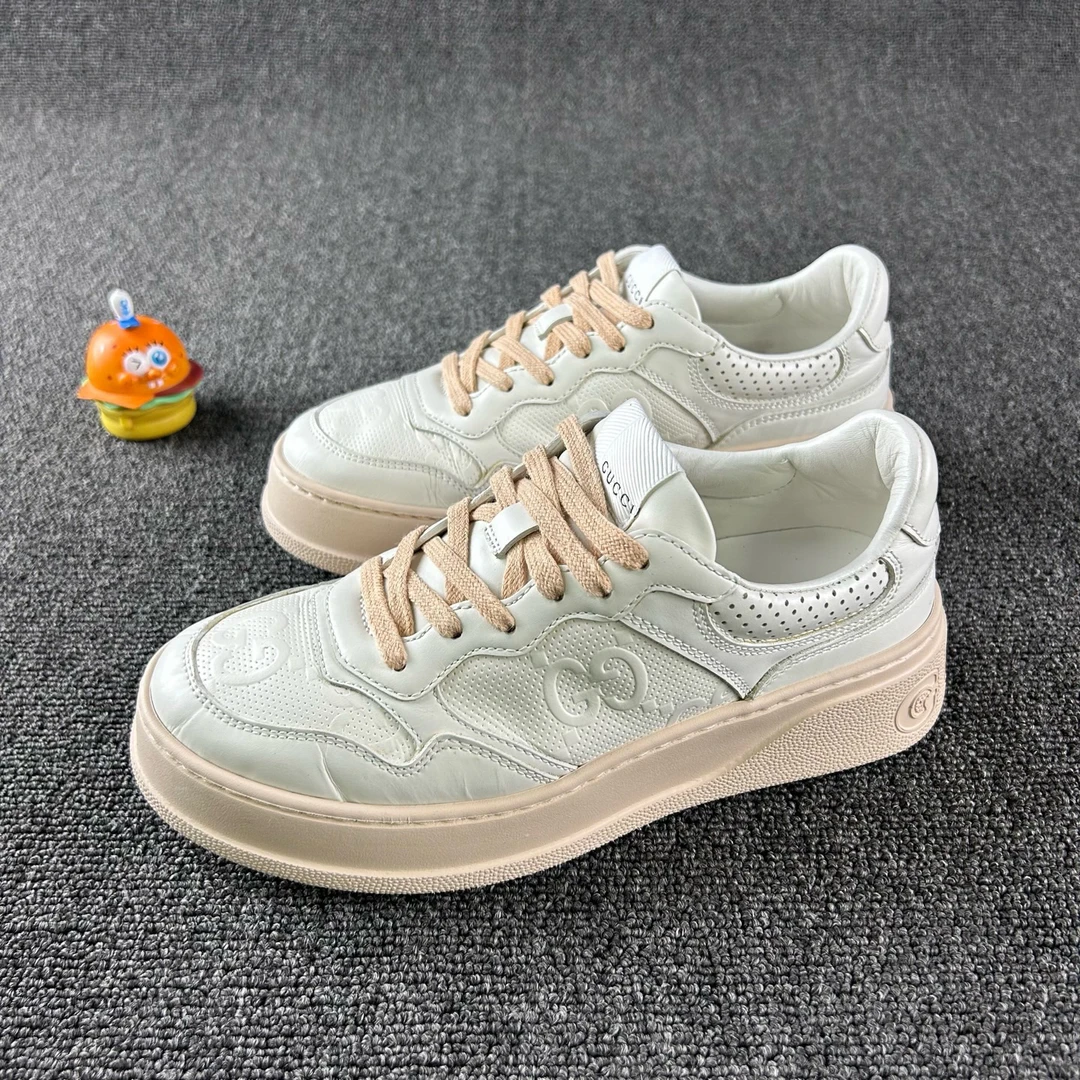 95新 GUCCI/古驰 白粉饼干鞋37码 HB5115