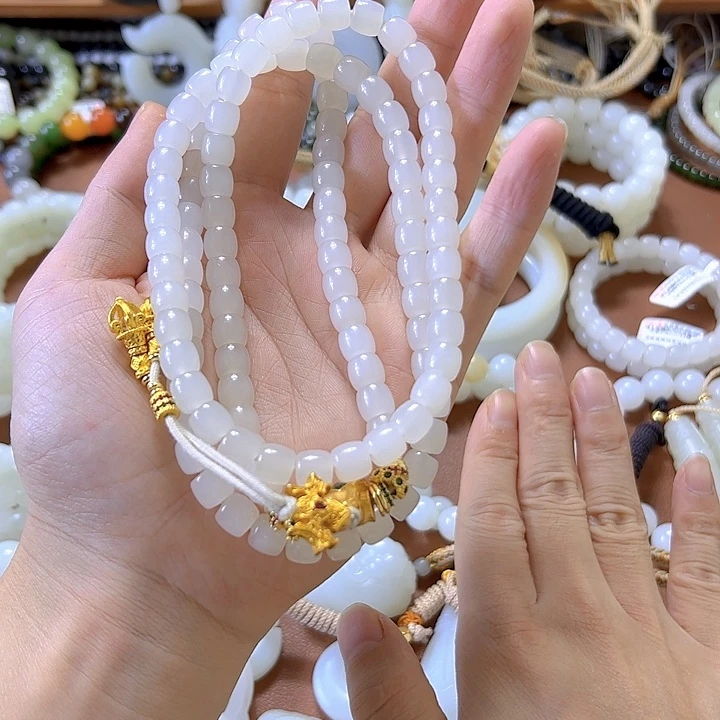 和田玉未镶嵌项链